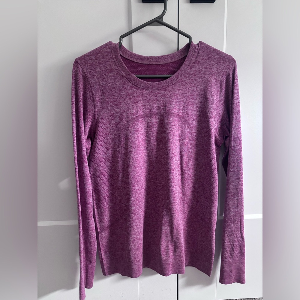 💖 lululemon “Relaxed” Long sleeve swiftly